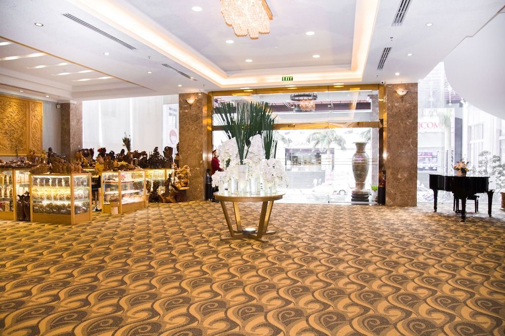 Hai Ba Trung Hotel 2