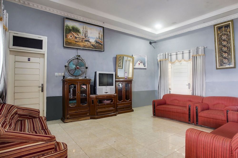 OYO 91005 Cottage Putra Mutun Beach 2