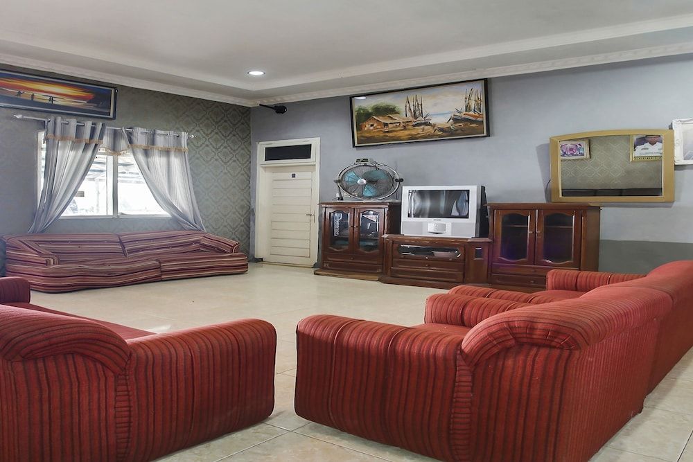 OYO 91005 Cottage Putra Mutun Beach 3