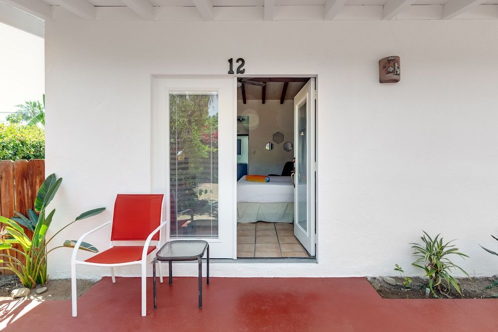 Float Palm Springs 3