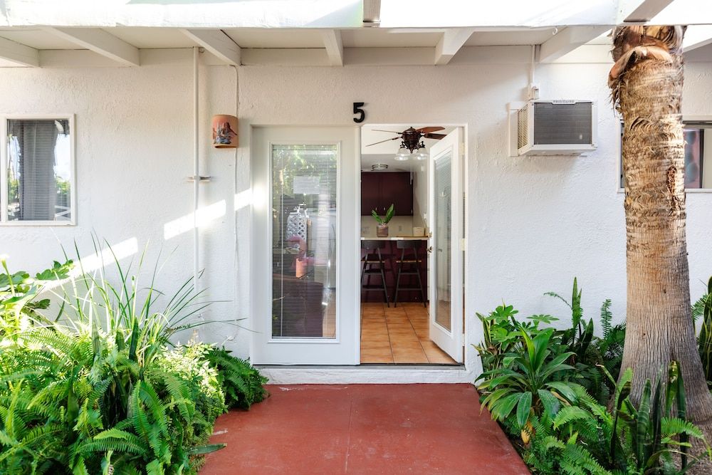 Float Palm Springs 2