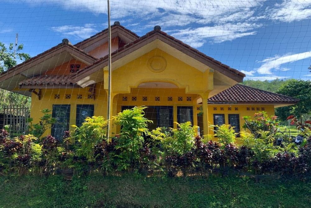 OYO Home 91250 Desa Wisata TarajuNearGunung Panggung 2 estrelas em Tasikmalaya