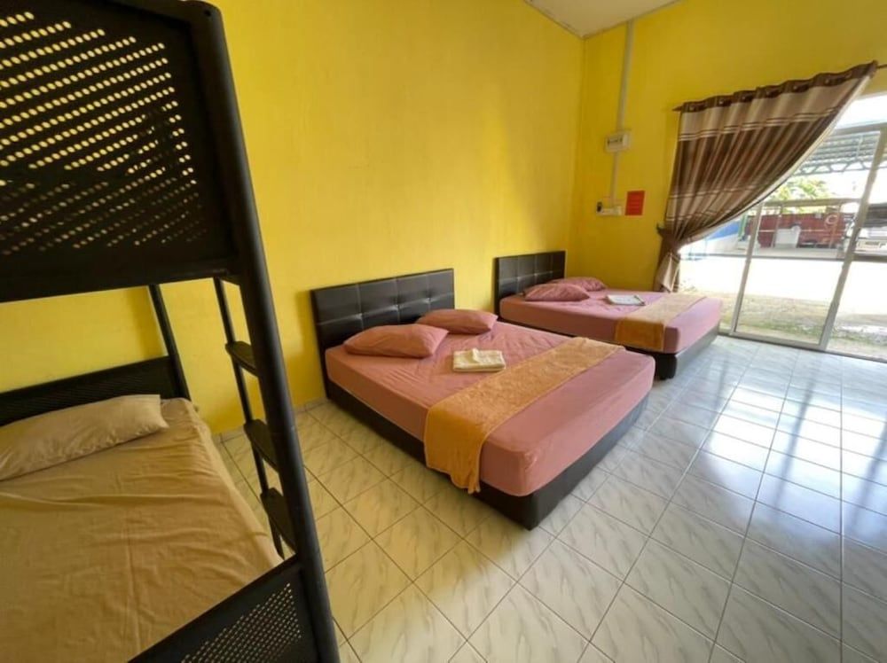 OYO Home 90424 Embun Homestay