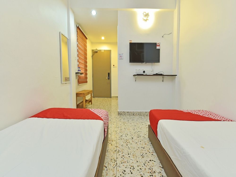 OYO Home 90427 Mm Homestay 2
