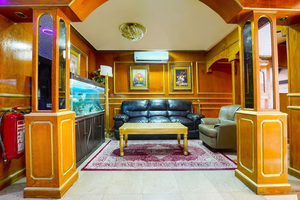 OYO 124 Al Salam Palace Hotel 2