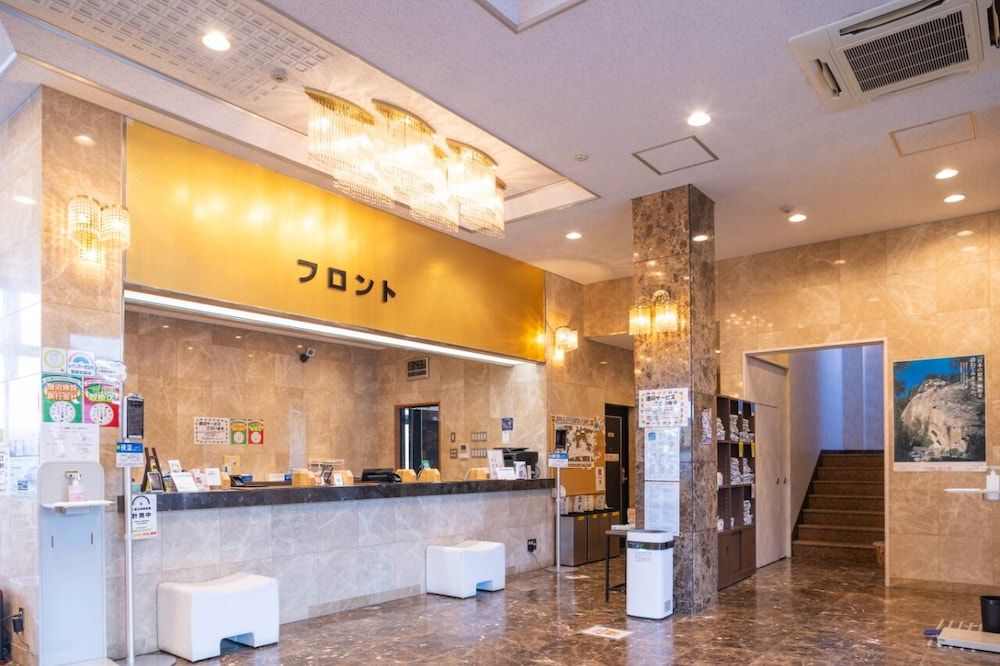 Hotel Nami 2 estrelas em Kumano