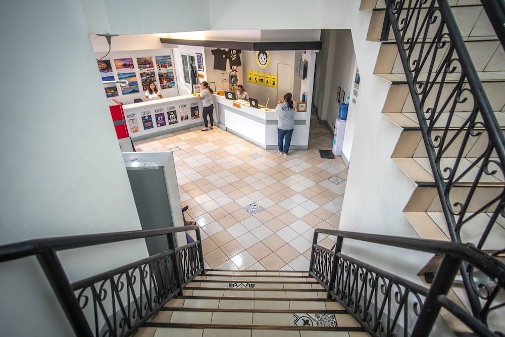 Mad Monkey Cebu City - Adults Only 1