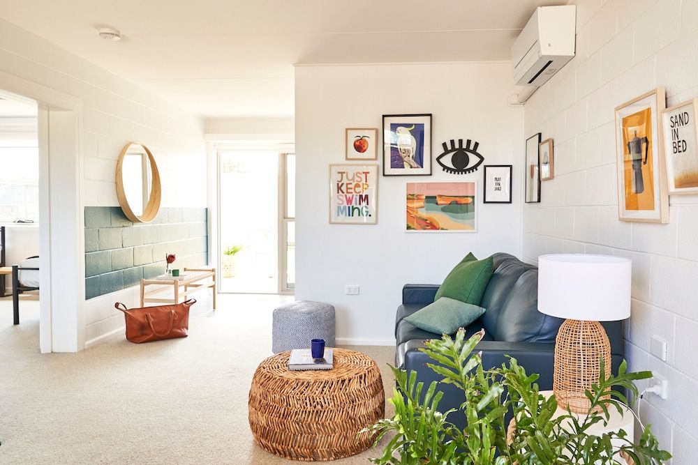 Peterborough House & Motel 3