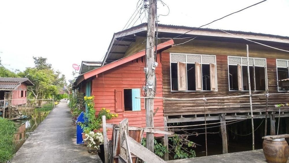 Cast Away  Homestay 1