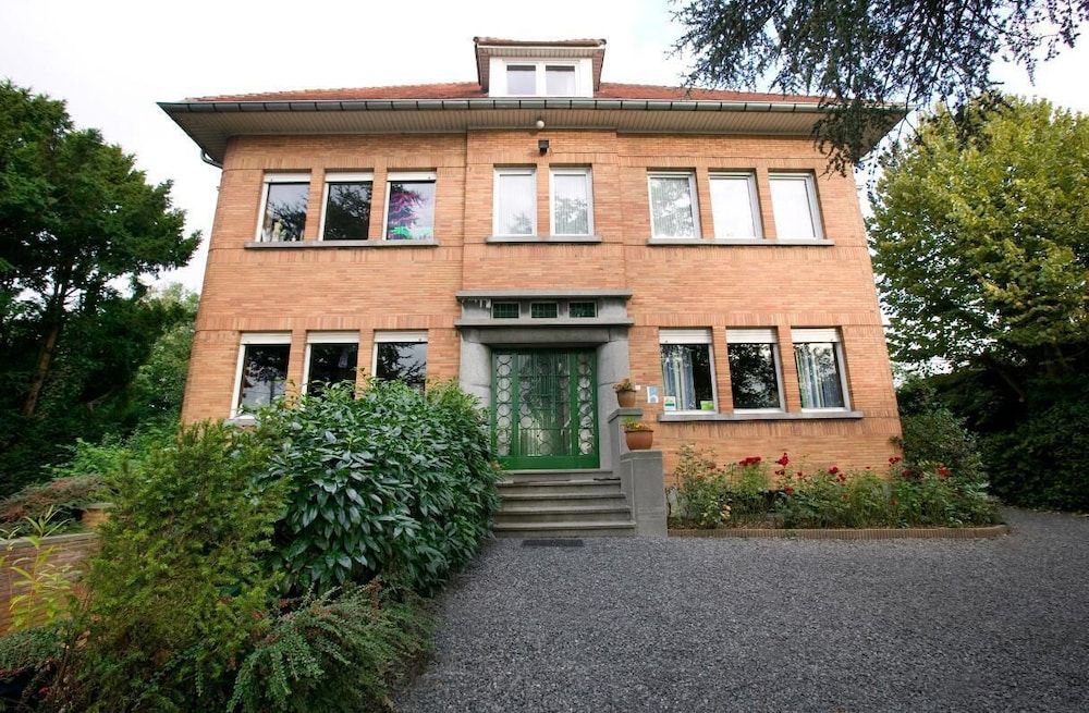 Elementum Hotel - B&B 3 étoiles à Courtrai