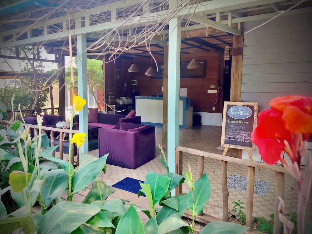 The Azure - M'Pai Bay