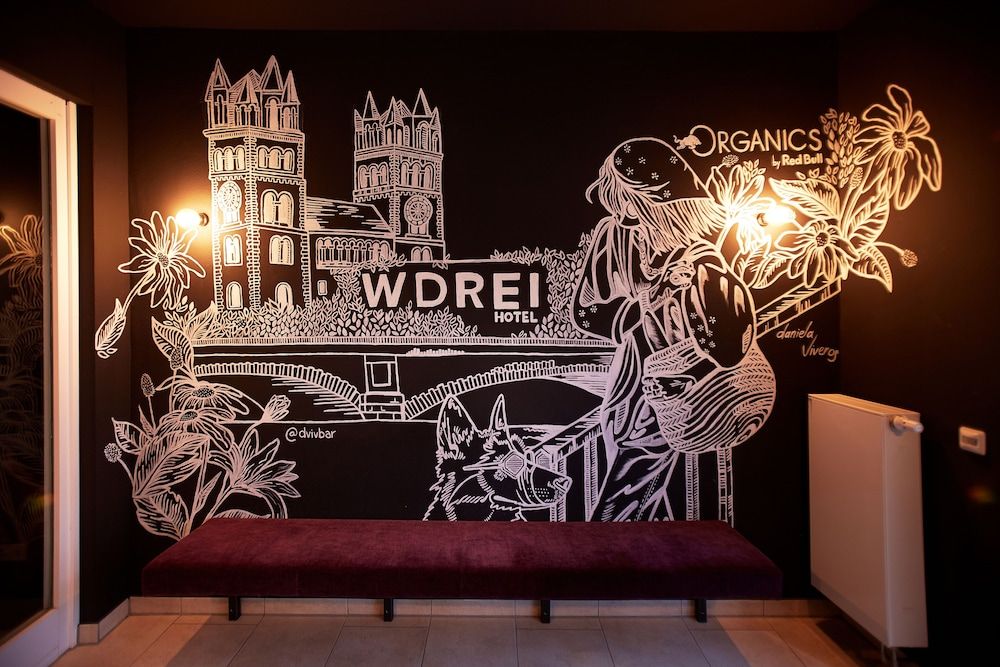 WDREI Hotel 2