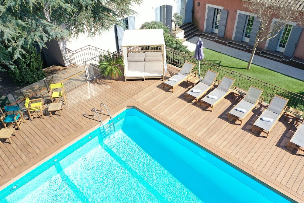 Les Jardins de Cassis - Parking Gratuit & Piscine Chauffée 3 estrelas em Cassis