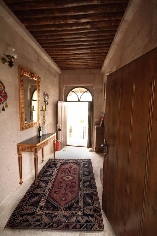 Valley Inn Cave Hotel 2