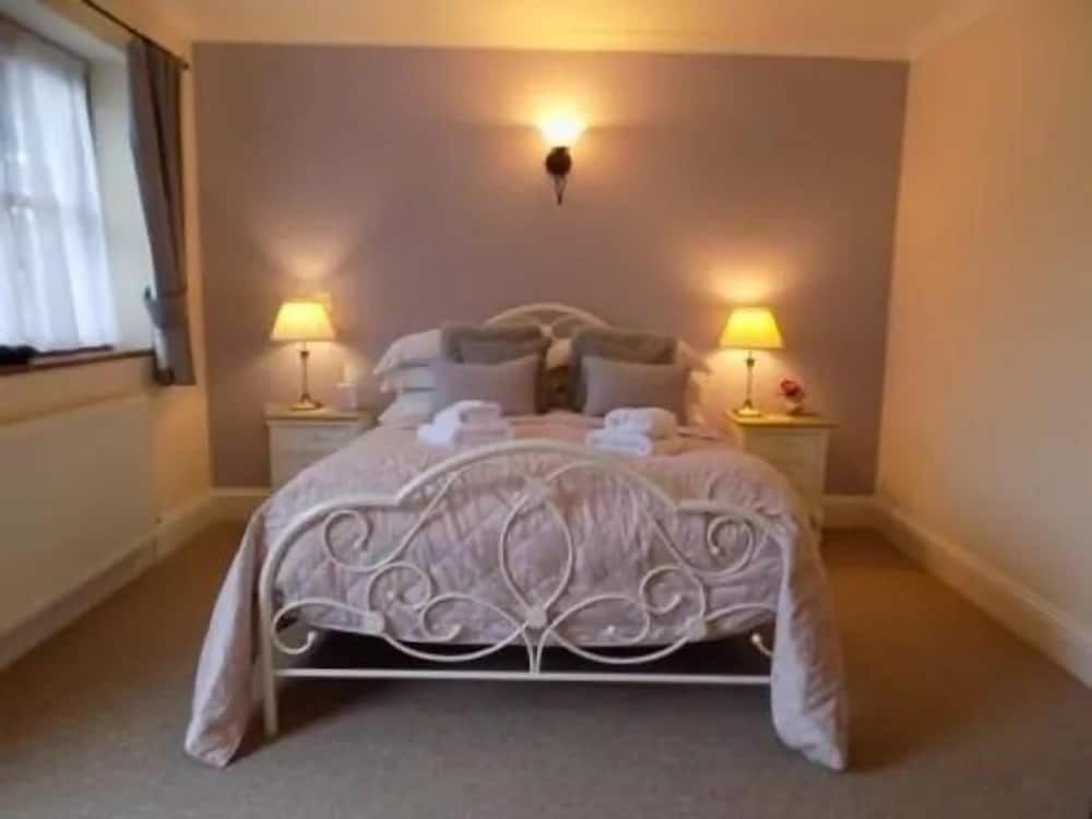 The White Horse Inn 2