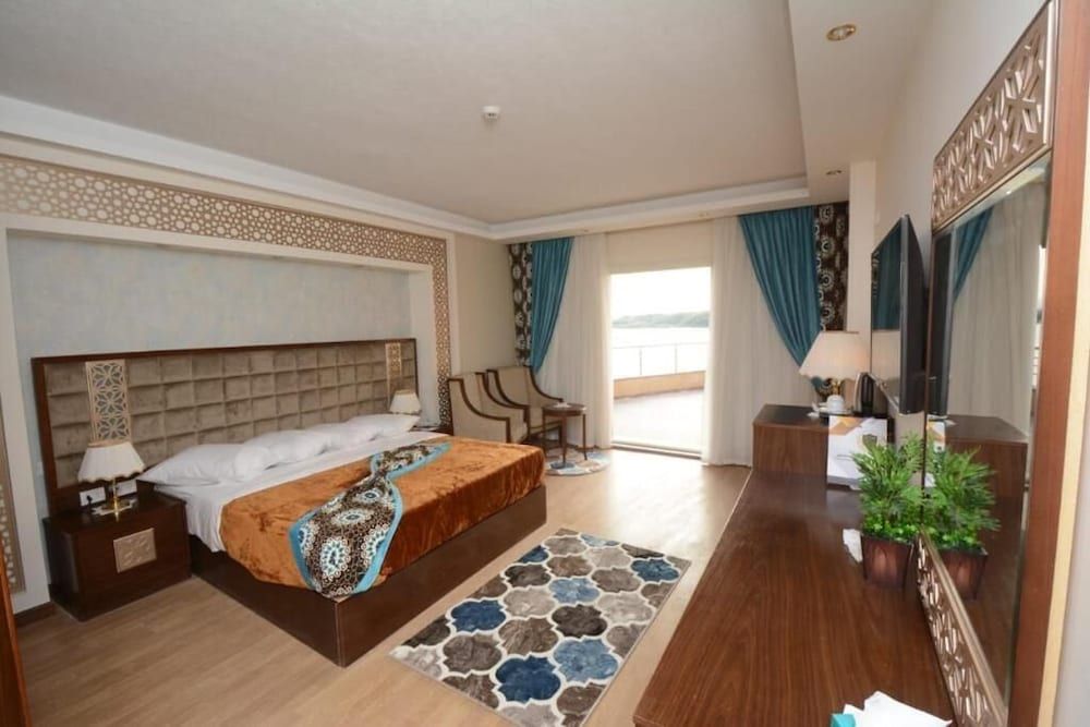 Nile Transport Hotel 2