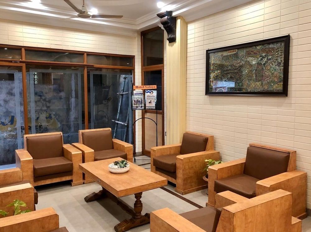 Hotel Saluja 3