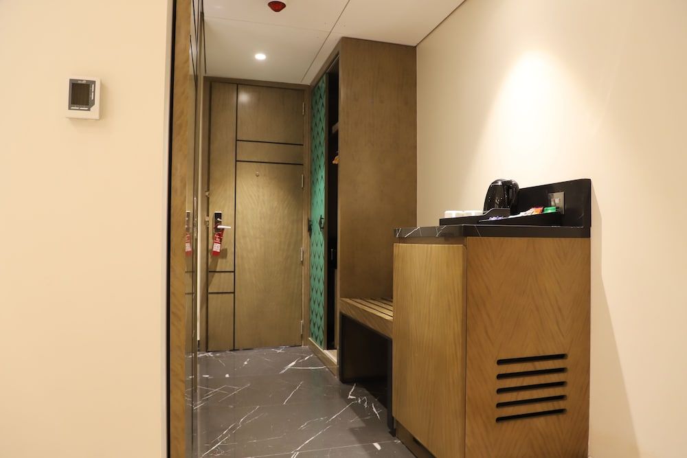 THE CRUZE PREMIUM BOUTIQUE HOTEL 3