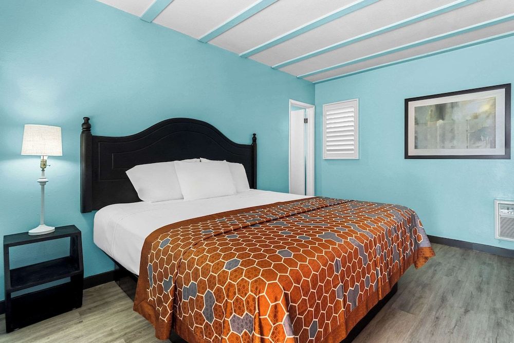 Rodeway Inn & Suites North Hollywood Burbank Airport - Universal Area 3