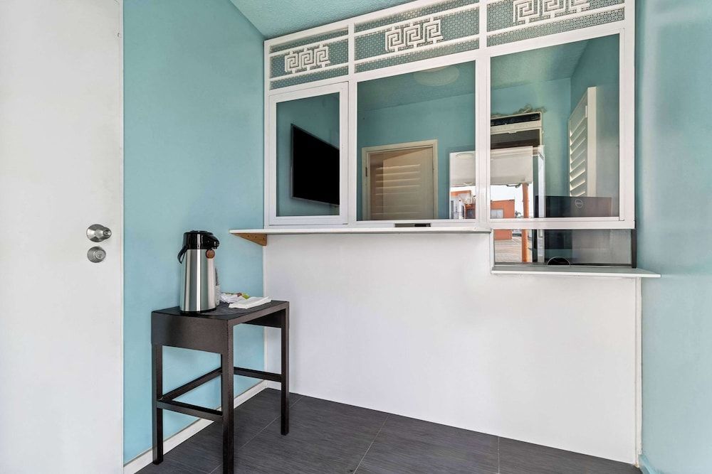 Rodeway Inn & Suites North Hollywood Burbank Airport - Universal Area 2