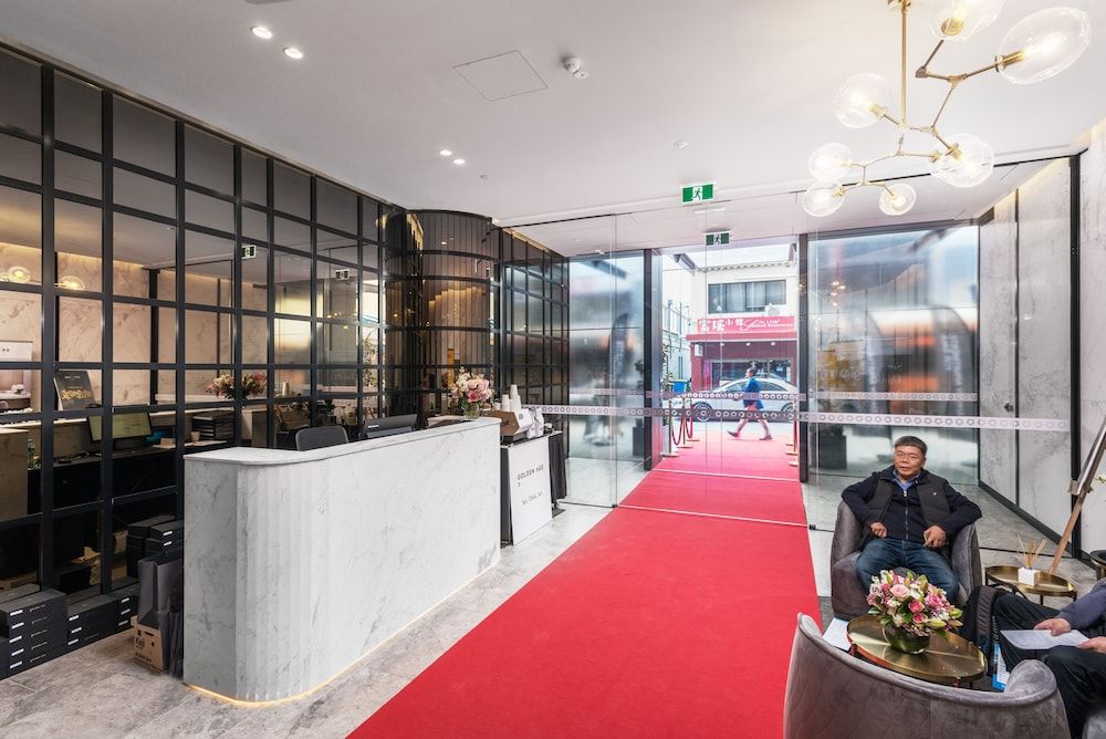 Sky One Apartments by CLLIX 2