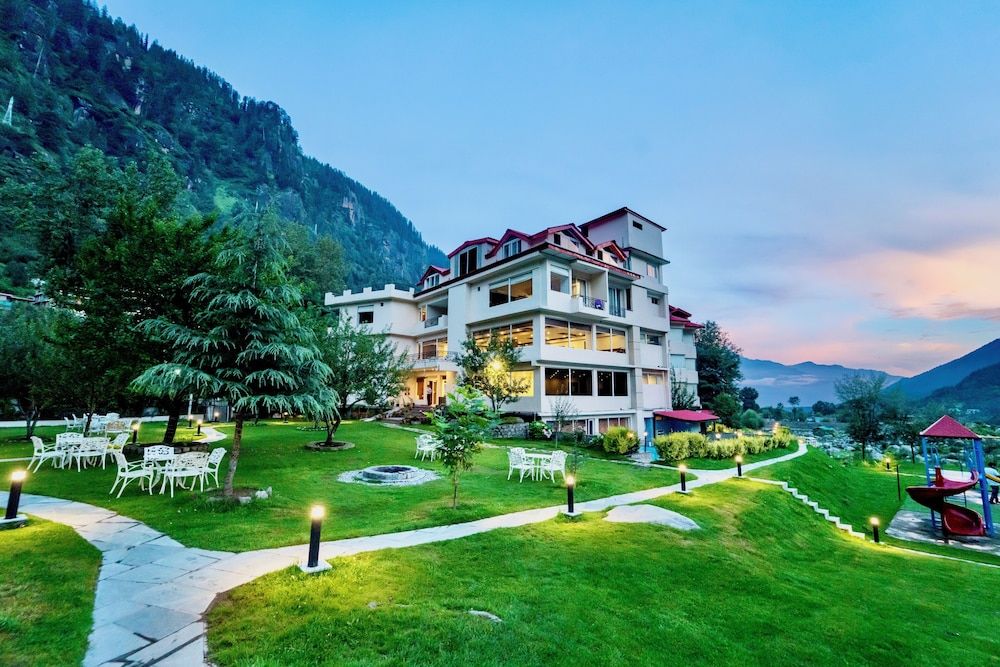 The Allure Grand Resort 1