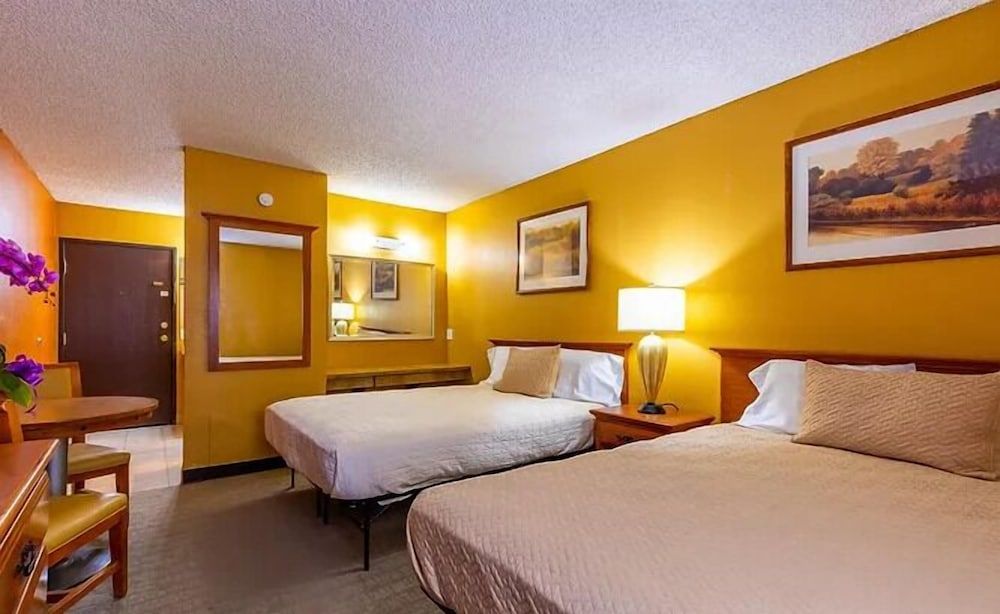 Sun Valley Suites 3
