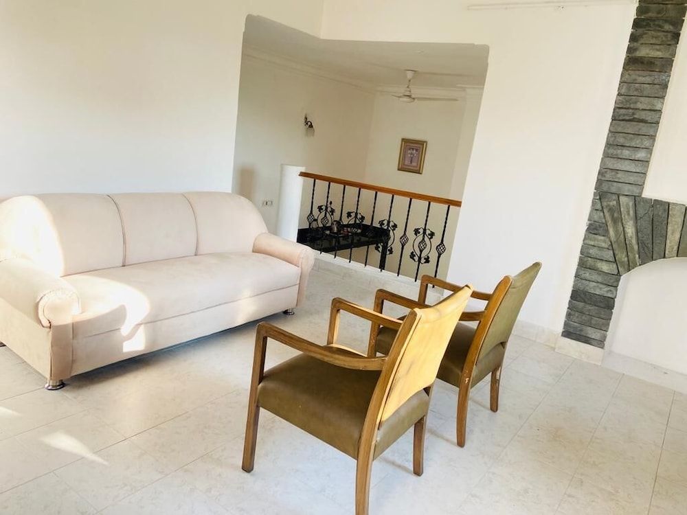 Fresco Hotel & Residences 3