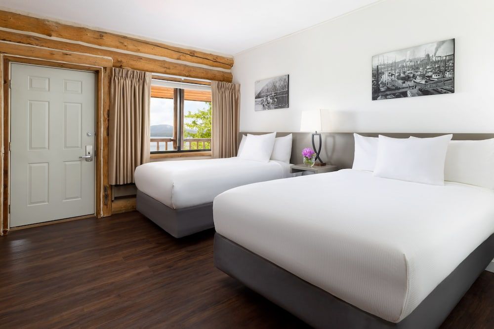 Salmon Falls Resort 3