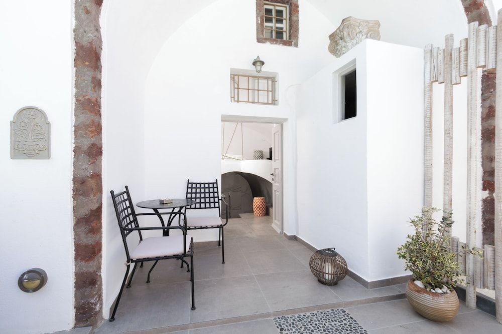 The Museum Project Oia 3