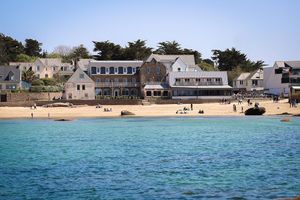Logis Hôtel Saint-Guirec et de la Plage