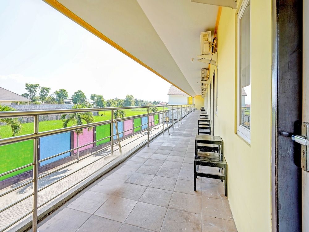 OYO 90622 Hotel Galaksi 2