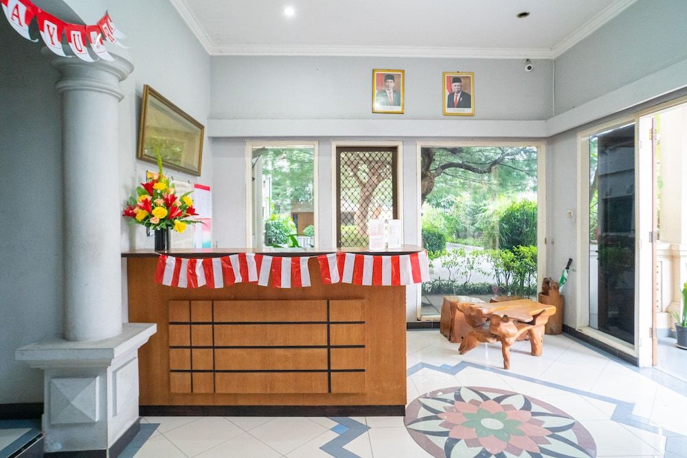 RedDoorz near Rumah Sakit Baptis Kediri 3