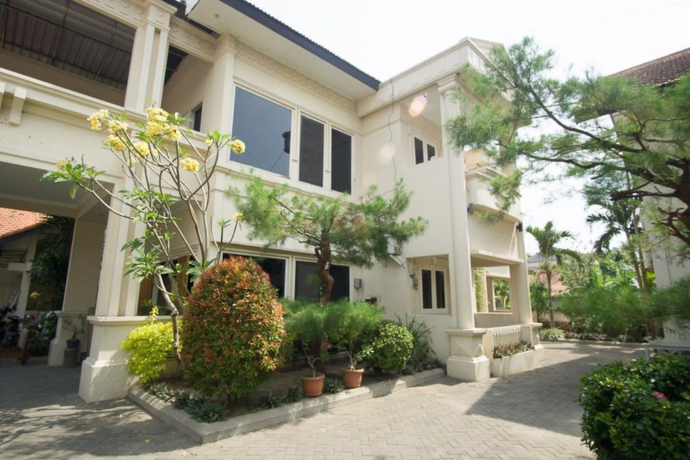 RedDoorz near Rumah Sakit Baptis Kediri 2 estrellas en Kediri