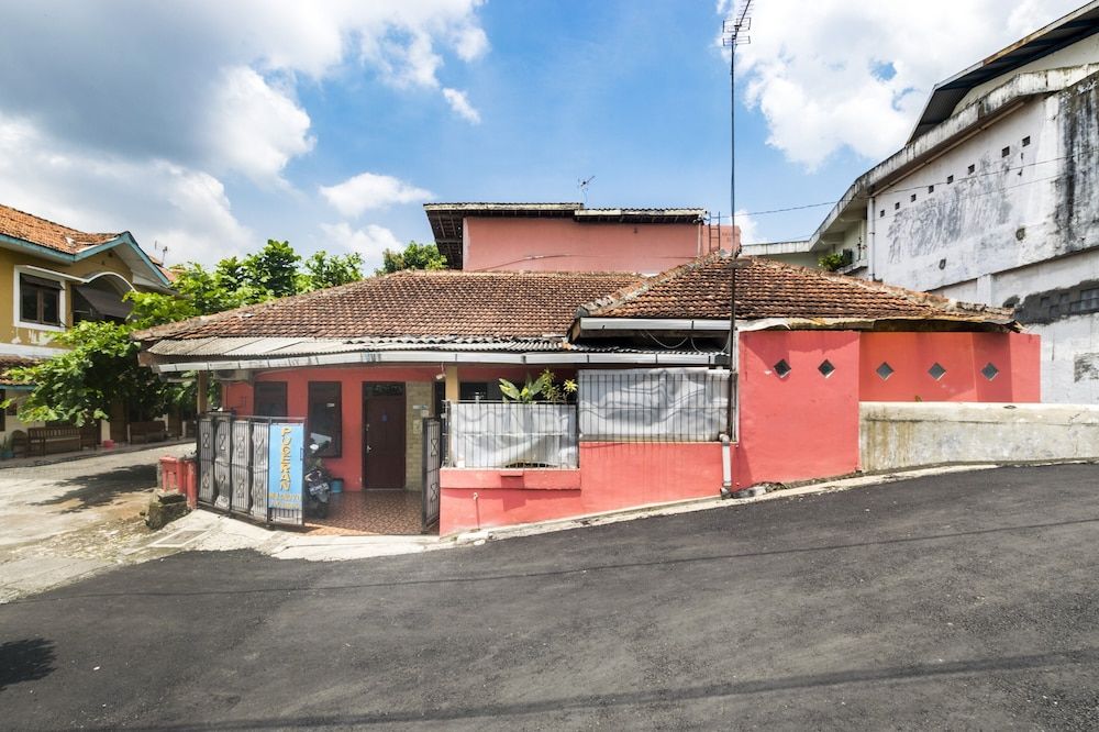 Penginapan Pugeran - Hostel -1 estrellas en Yogyakarta