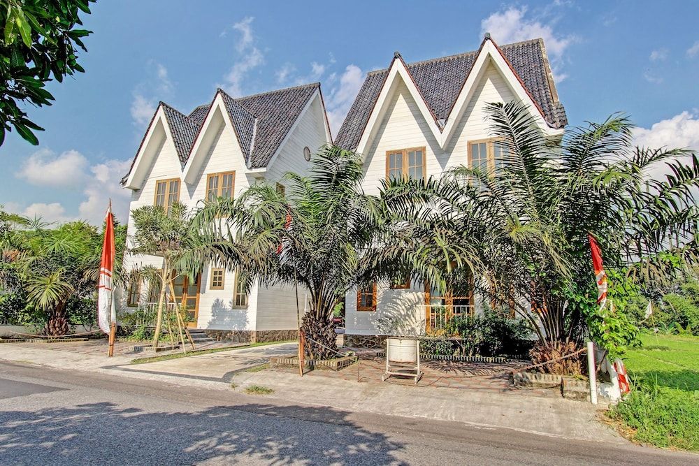 Collection O 91629 Ndalem Abhirama 3 stelle a Yogyakarta