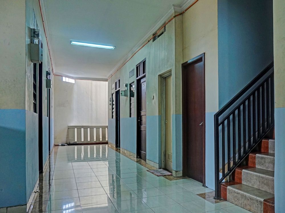 Hotel O J&b Rooms Tomang 3