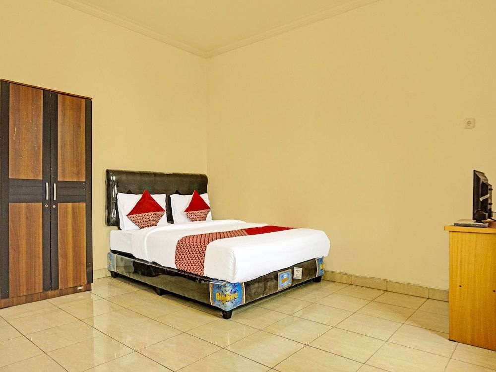 Hotel O J&b Rooms Tomang 2 estrellas en Jakarta