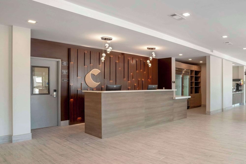 Comfort Inn & Suites Destin near Henderson Beach 3