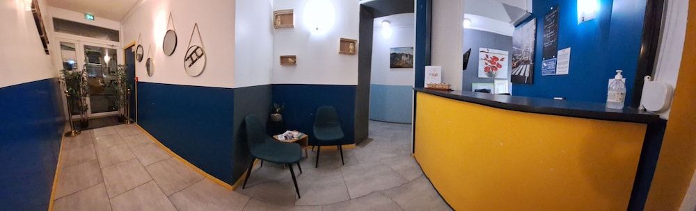 Hotel Le Saint Quentin 2