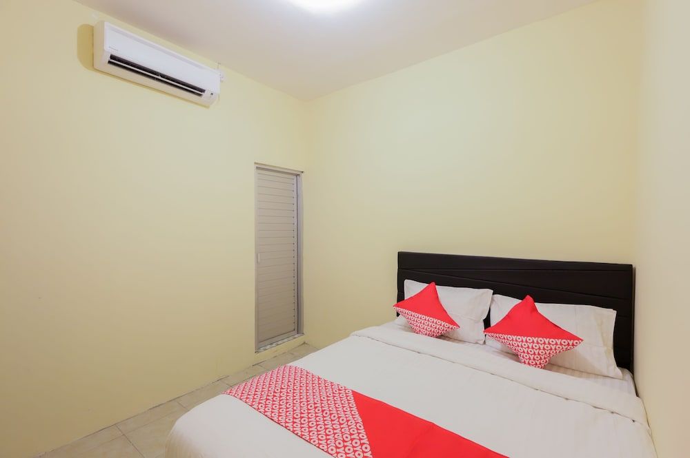 OYO 779 Mn One Residence Syariah Near ITC Cempaka Mas Near Kalbe Farma 2