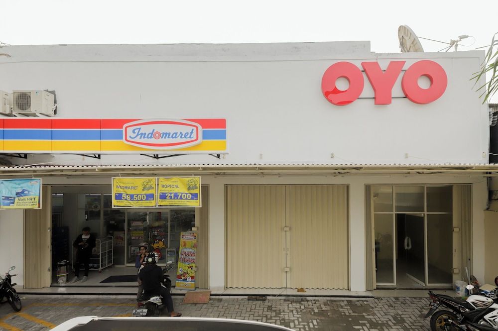 OYO 779 Mn One Residence Syariah Near ITC Cempaka Mas Near Kalbe Farma 2 estrellas en Jakarta