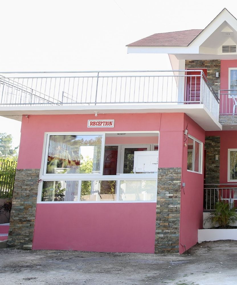 Luzmin BH - Pink House 2