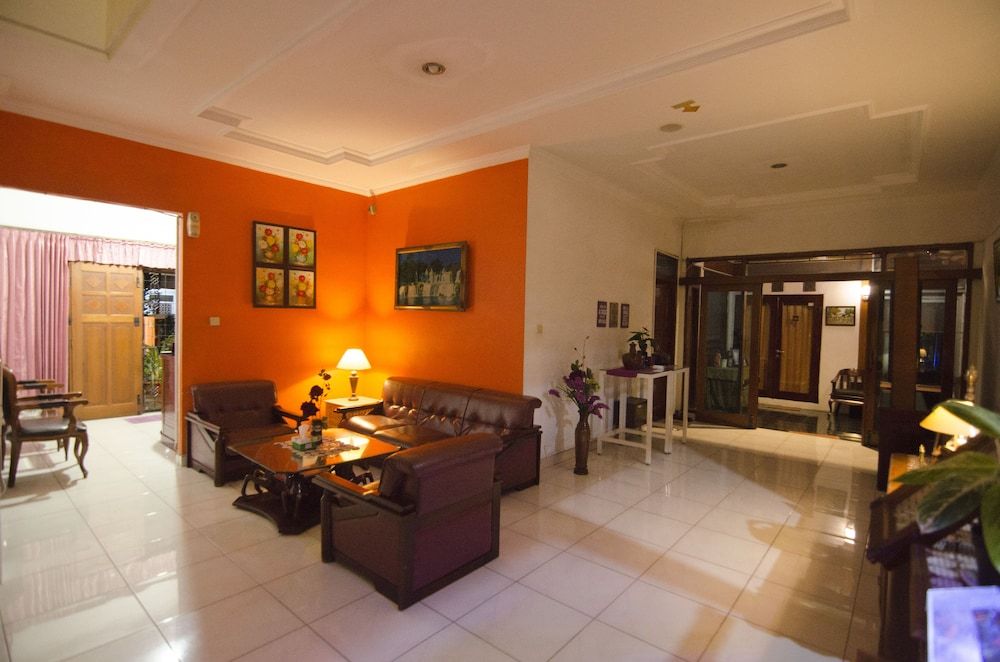 Fora Guest House Taman Lingkar 3