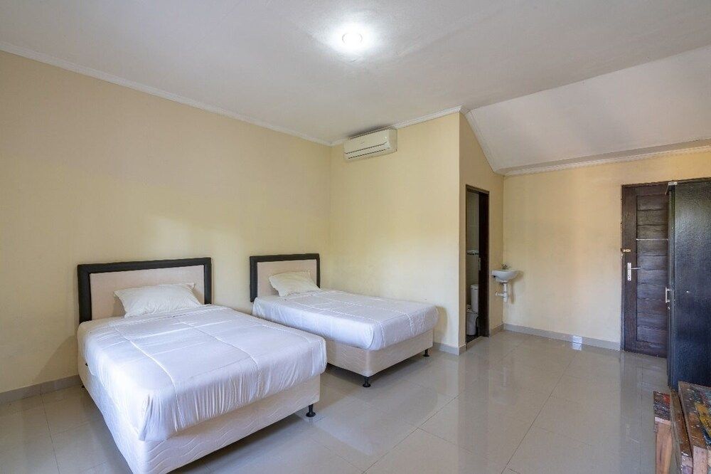 Green Cottage by ABM 3