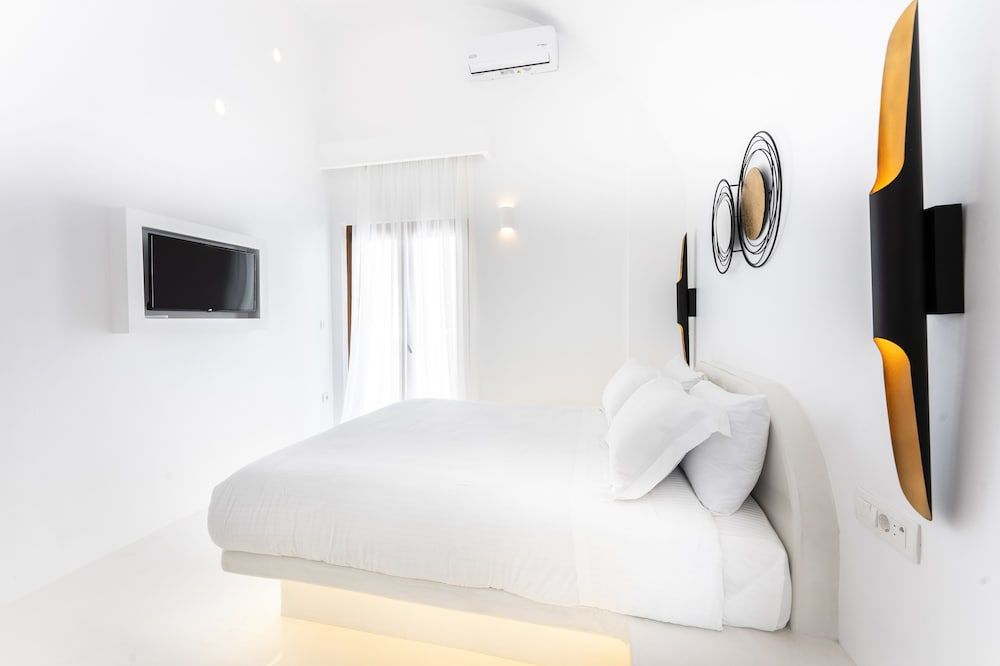 Leon Luxury Suites 3