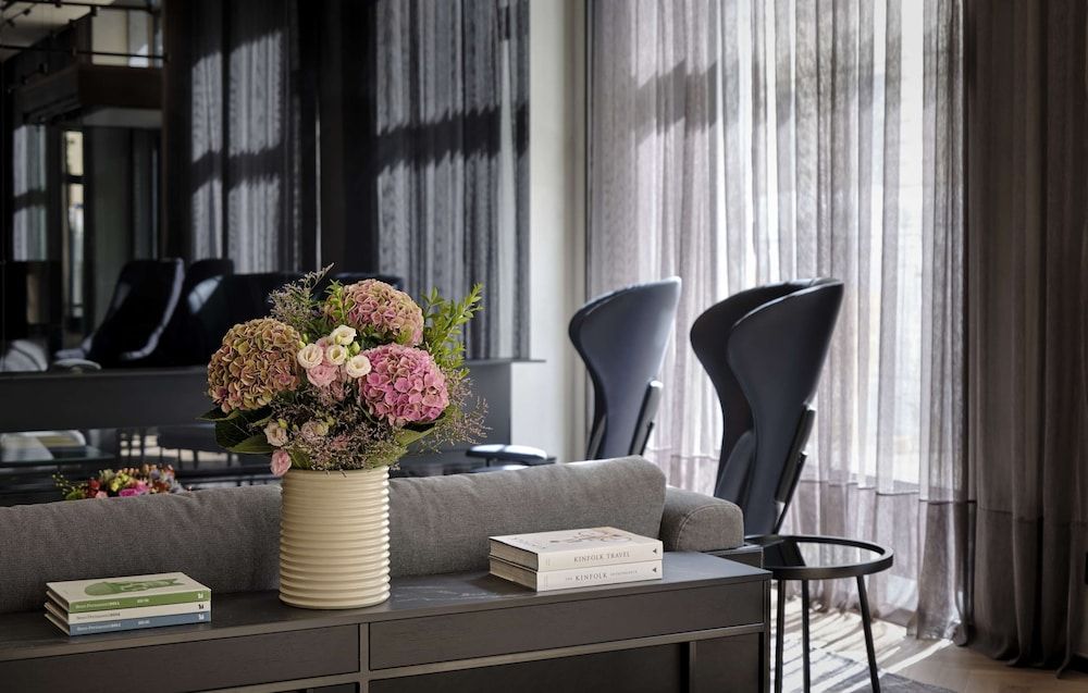 art’otel Zagreb powered by Radisson Hotels 3