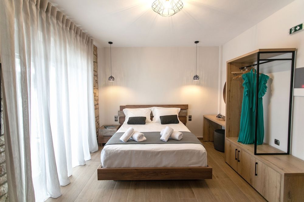 Michelangelo Suites and Apartments 3