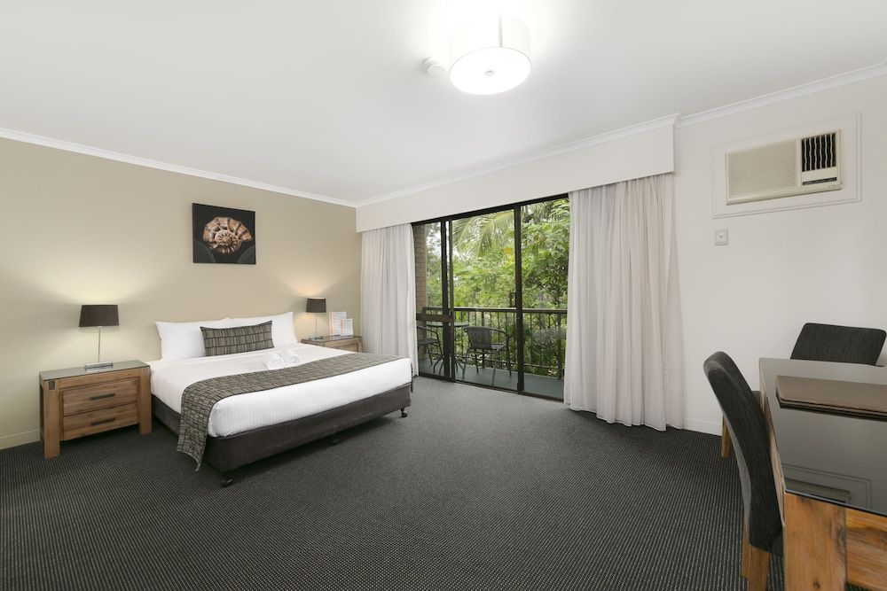 Mt Ommaney Hotel Apartments 3