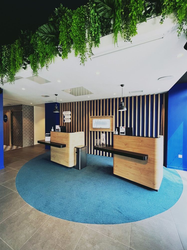 Holiday Inn Express Paris Poissy by IHG 2